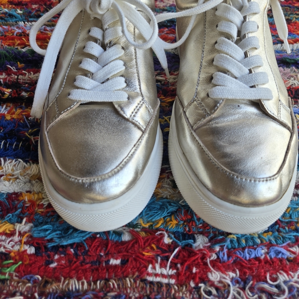 Birdies The Cardinal Metallic Shiny Gold Lace-up Sneaker Size 9 - Picture 5 of 16